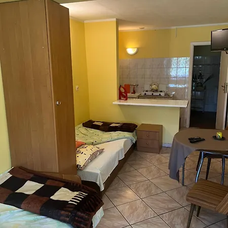 Do Wynajecia W Wiekowie Blisko Powidza I Skorzecina *